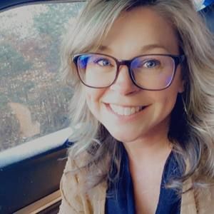 Meet your Posher, Kelly